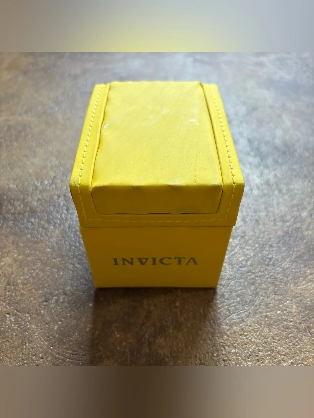 Invicta 11801 men's watch with brown leather strap